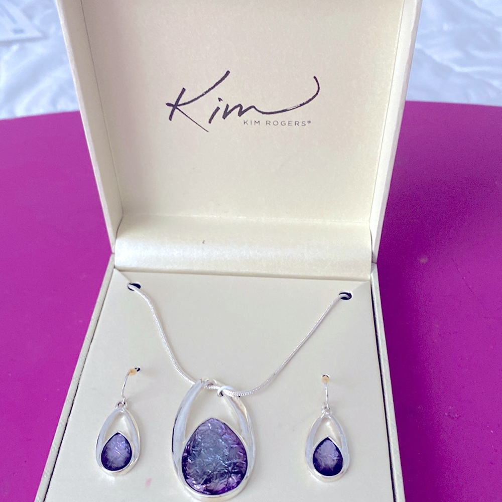 Kim Rogers set, ear ring and necklace. Purple and never worn.
